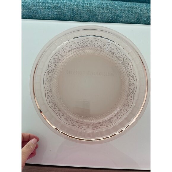 Anchor Hocking Vintage Cake Pie Dish Clear Rose Glass Laurel Embossed 9.25 USA - Picture 5 of 8